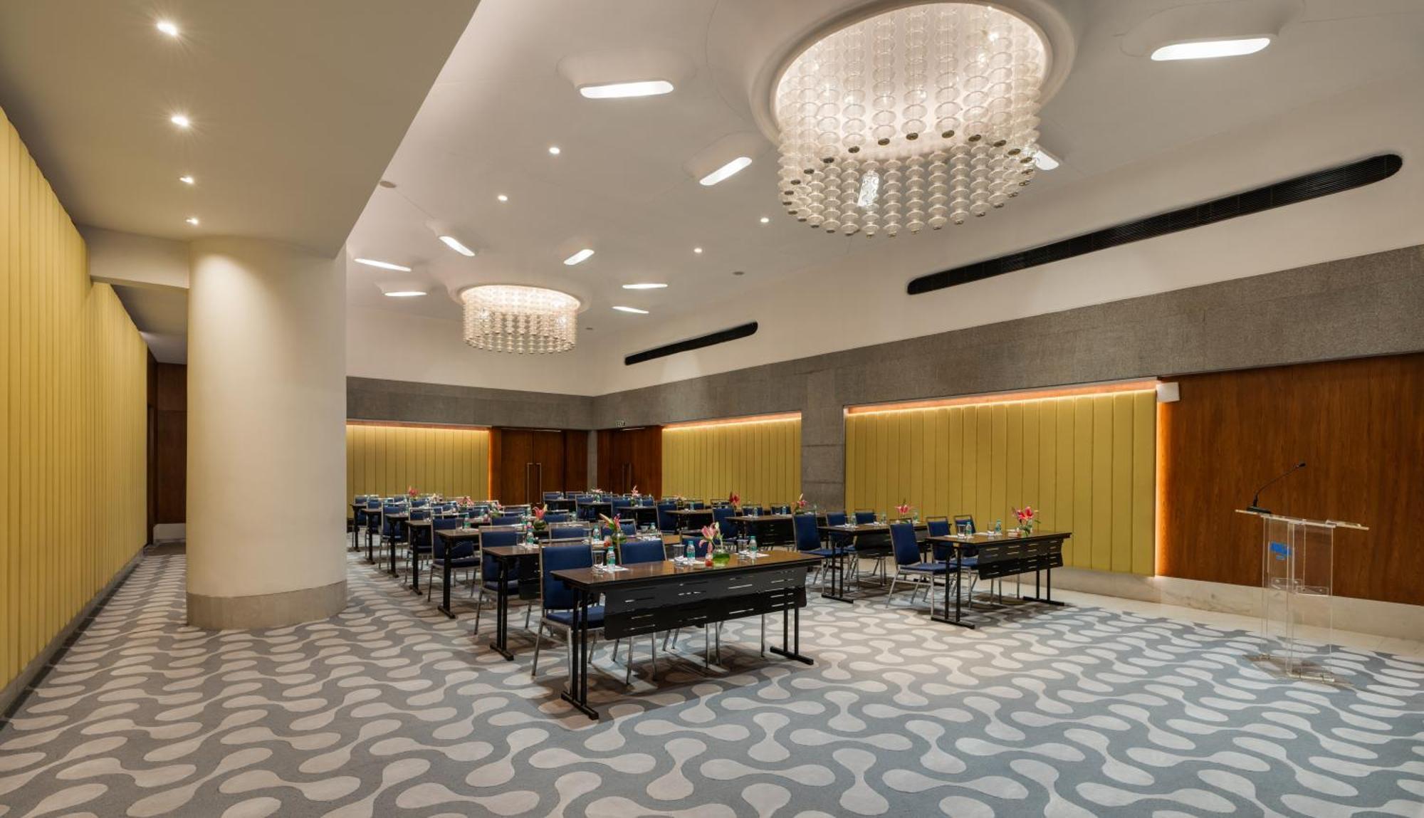 Avasa Hotel Hyderabad Eksteriør bilde
